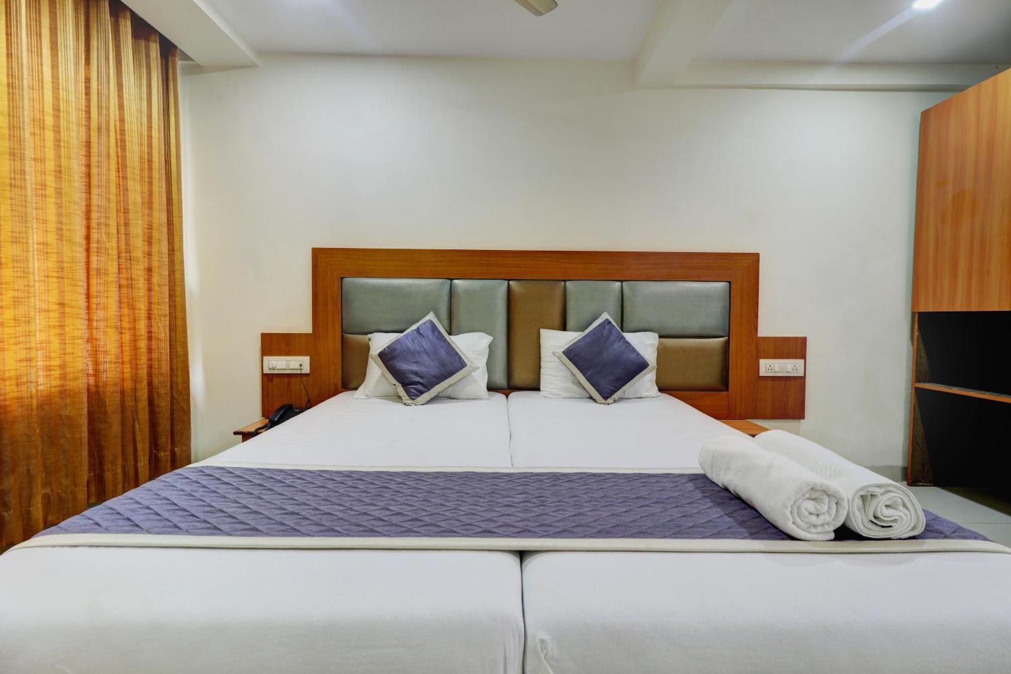 פאנבל Hotel New Sarovar Grand מראה חיצוני תמונה