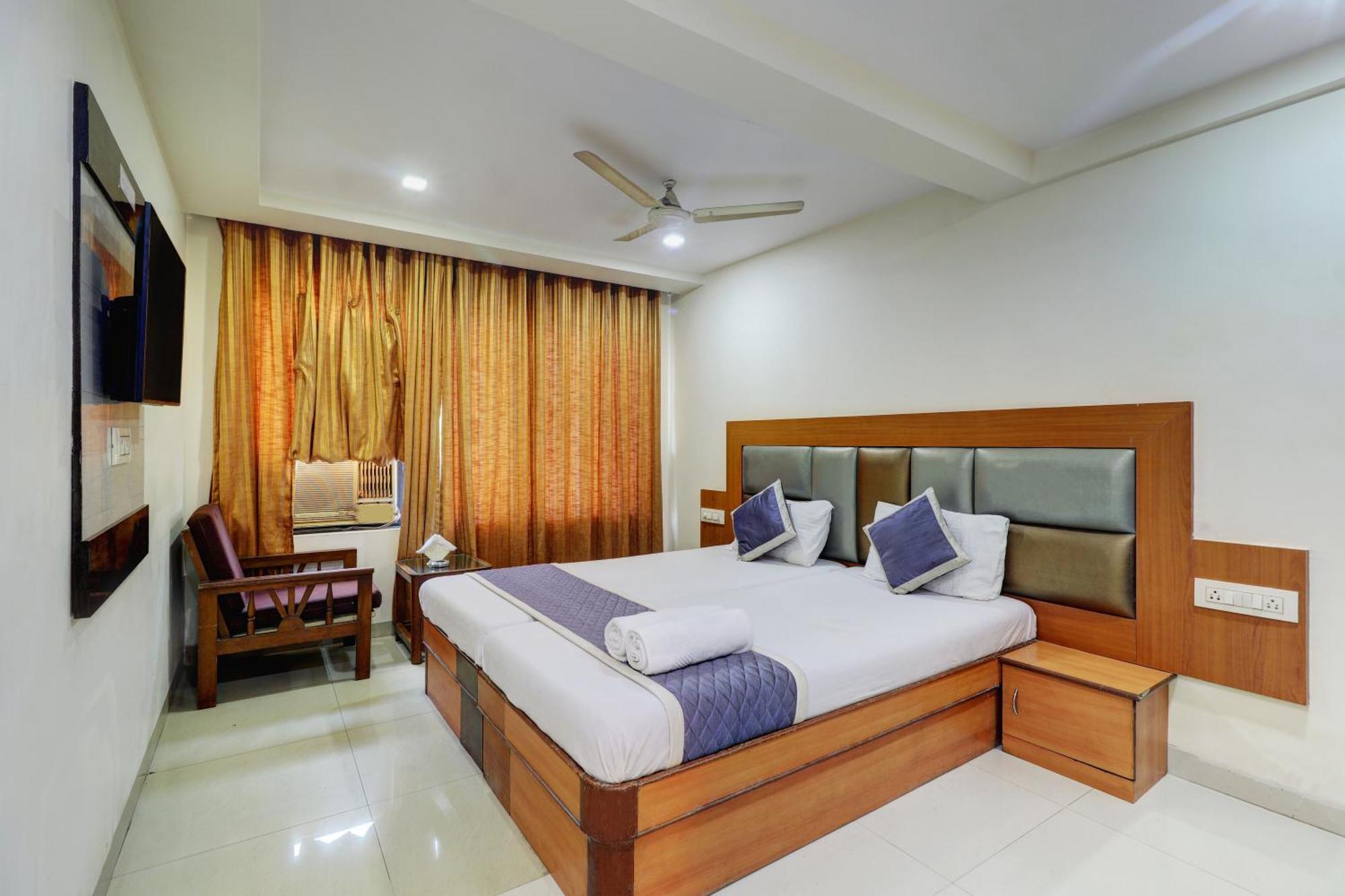 פאנבל Hotel New Sarovar Grand מראה חיצוני תמונה