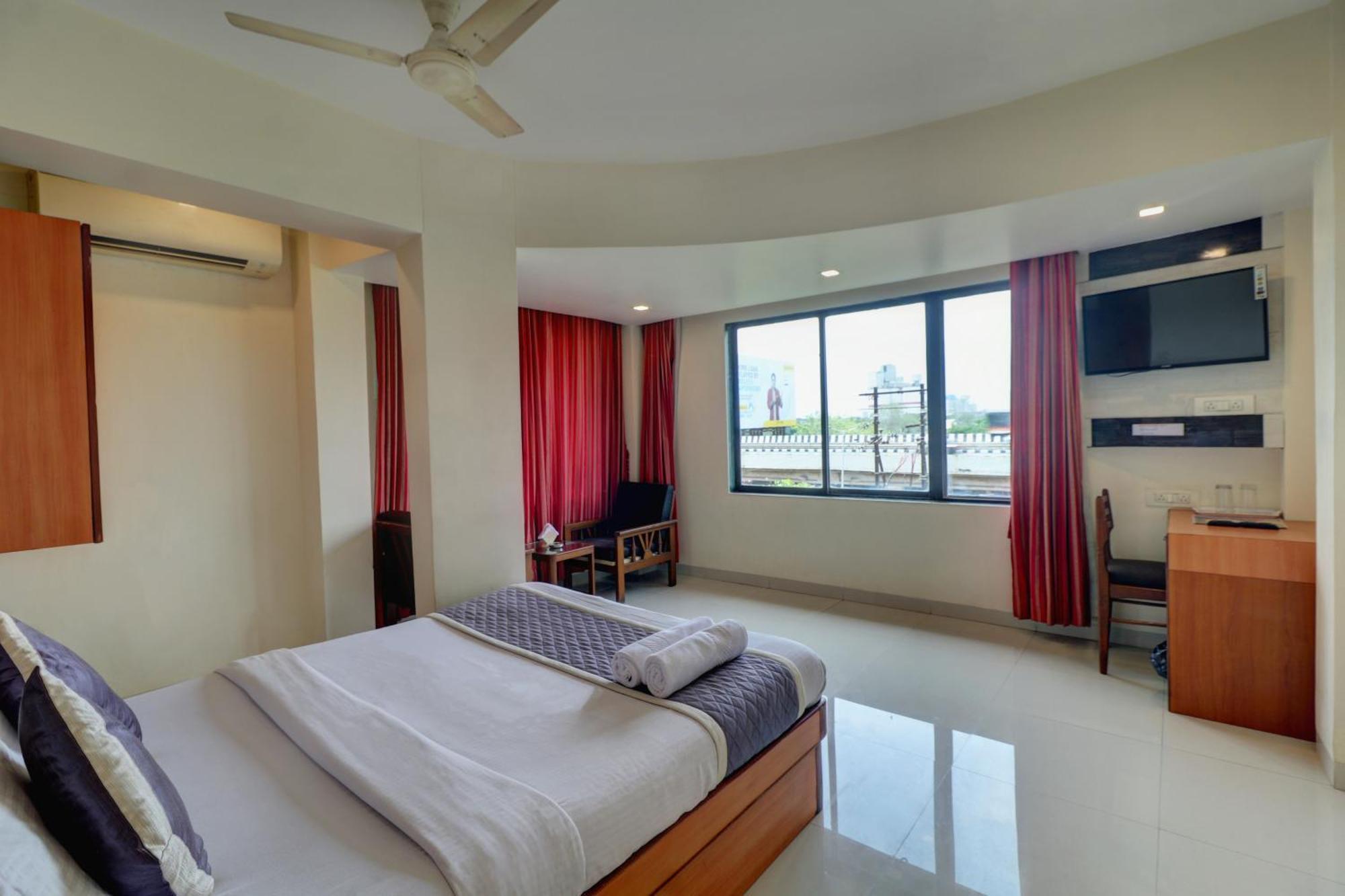 פאנבל Hotel New Sarovar Grand מראה חיצוני תמונה