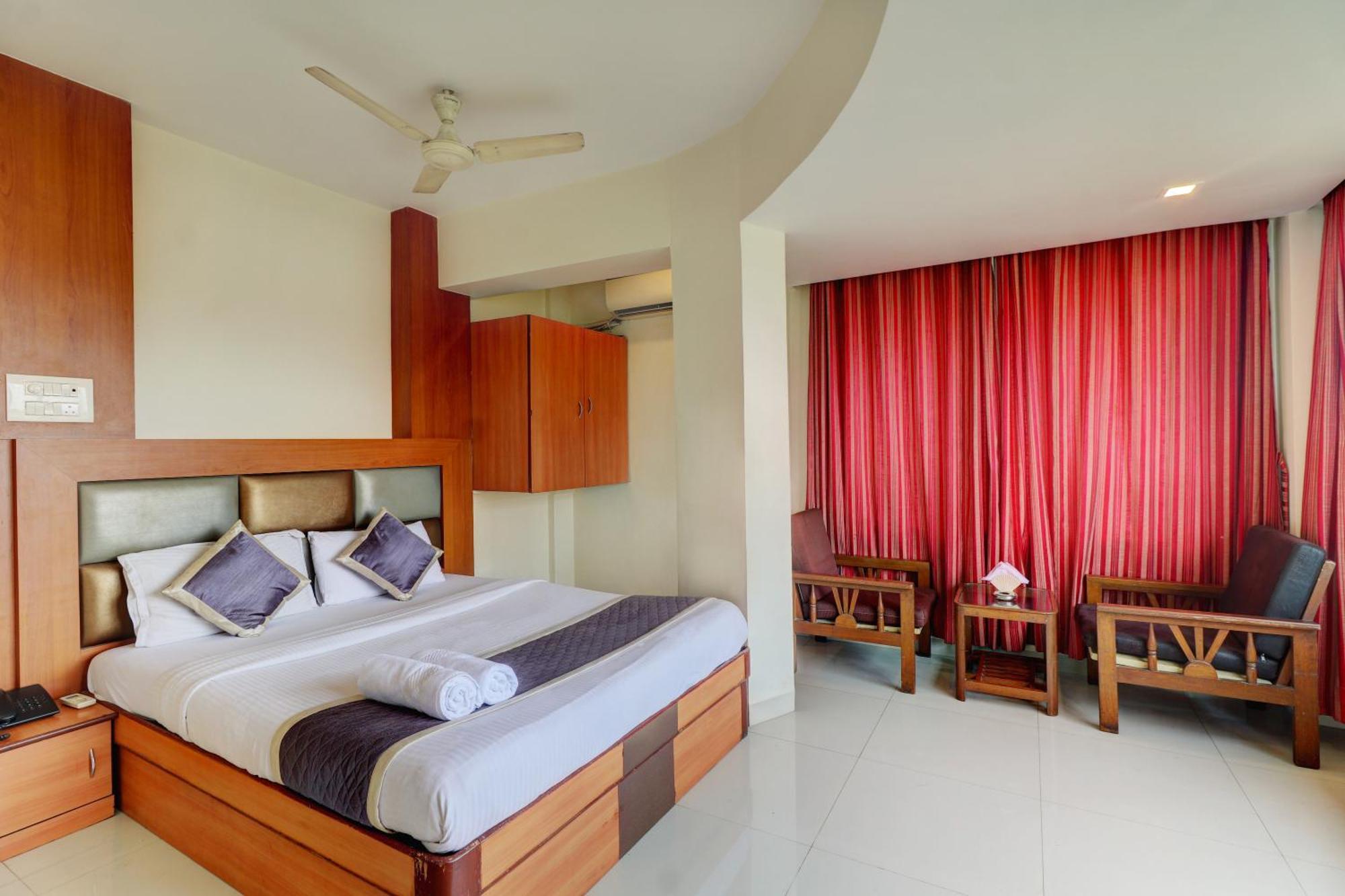 פאנבל Hotel New Sarovar Grand מראה חיצוני תמונה