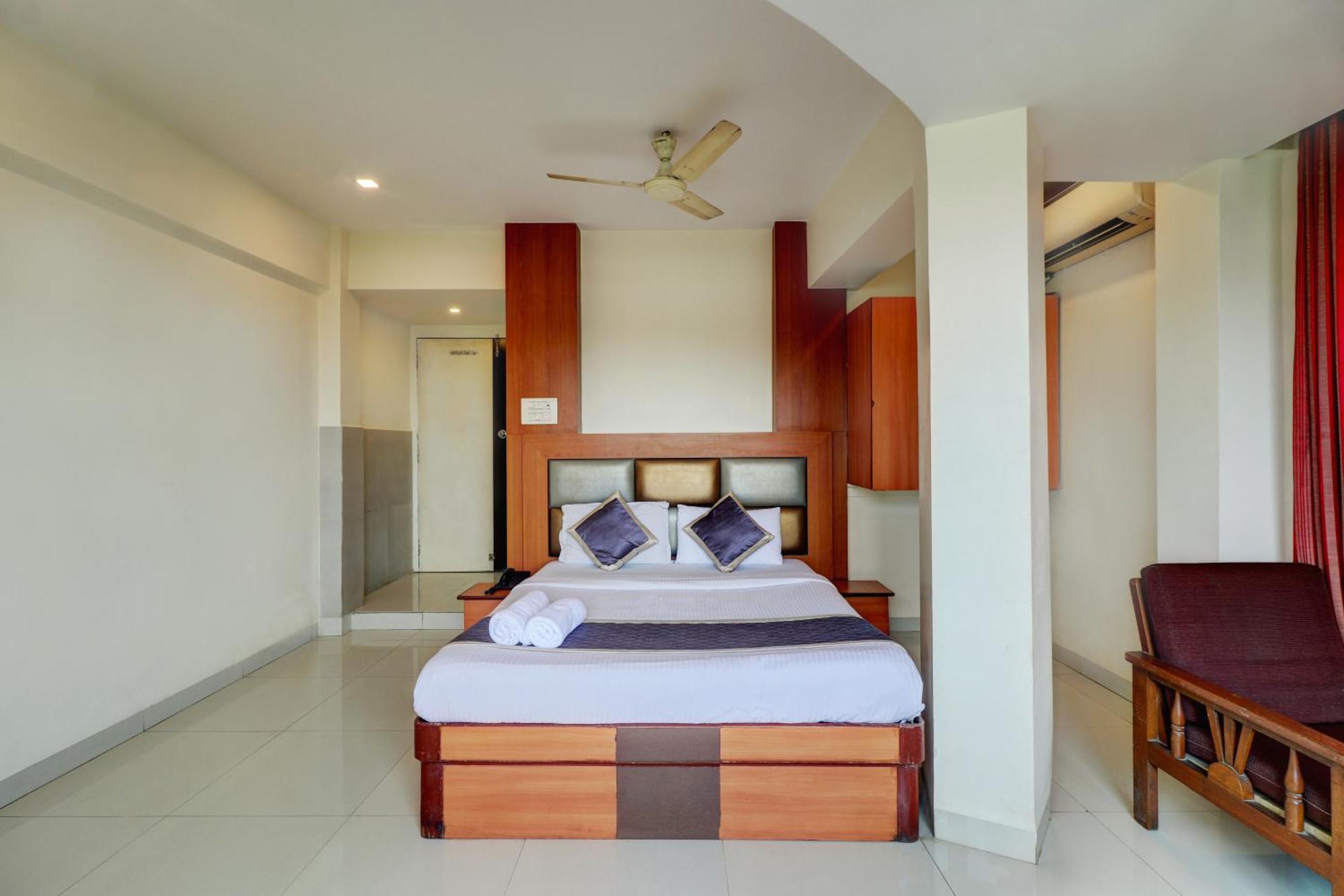 פאנבל Hotel New Sarovar Grand מראה חיצוני תמונה