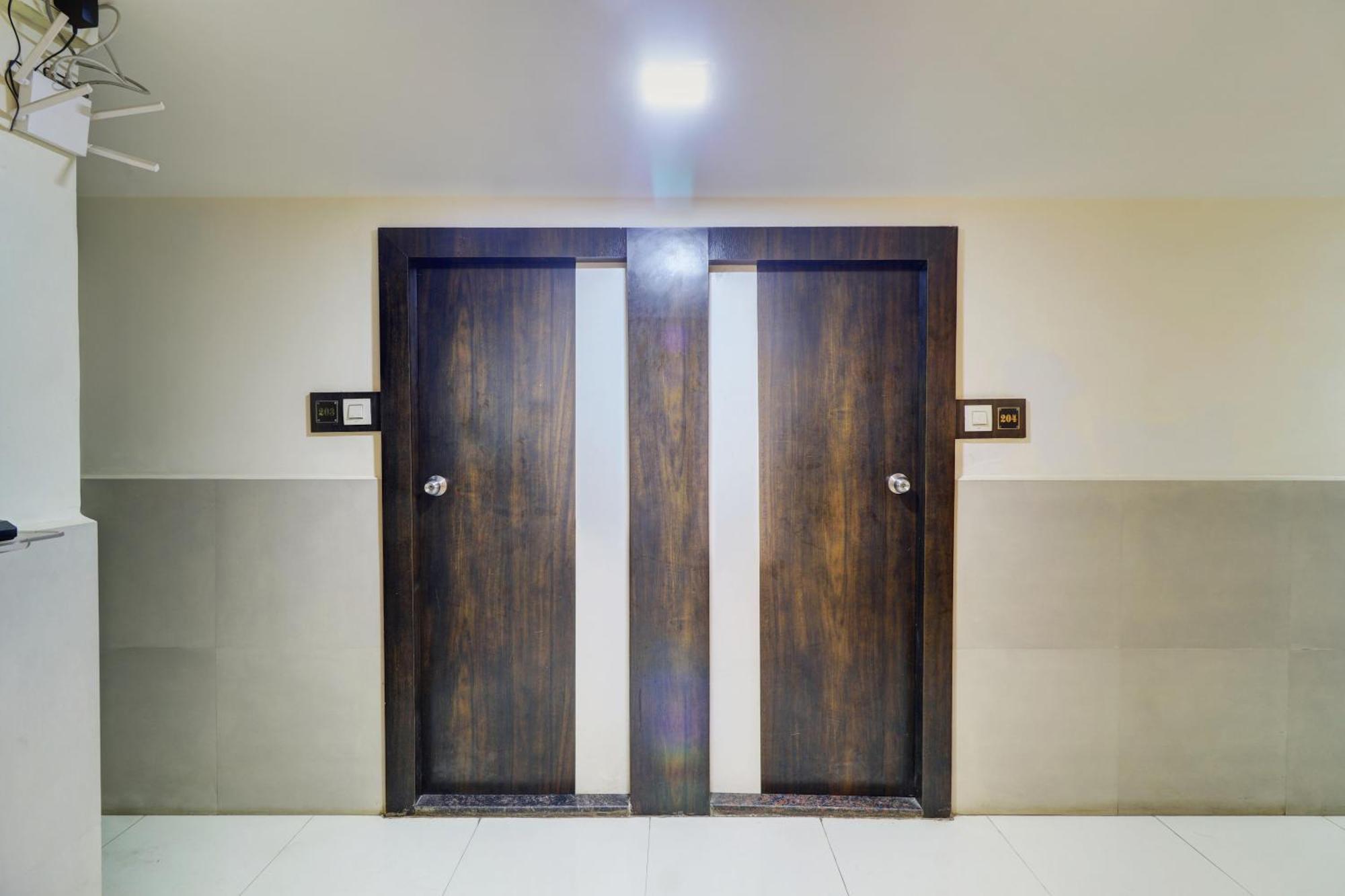 פאנבל Hotel New Sarovar Grand מראה חיצוני תמונה